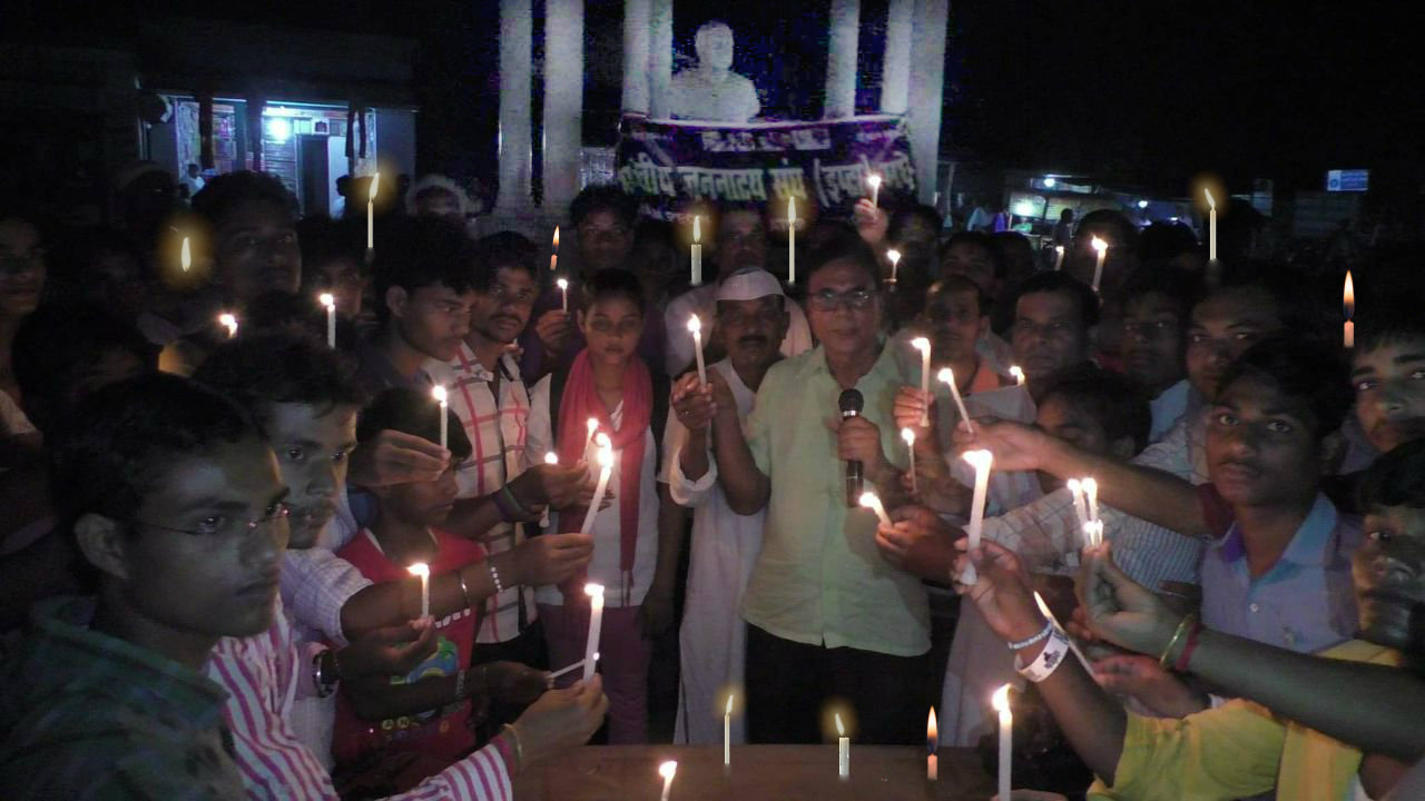 Samajsevi Dr.Bhupendra Madhepuri along with the citizens of Madhepura paying homage to Udi Attack Martyrs at Bhupendra Chowk Madhepura.